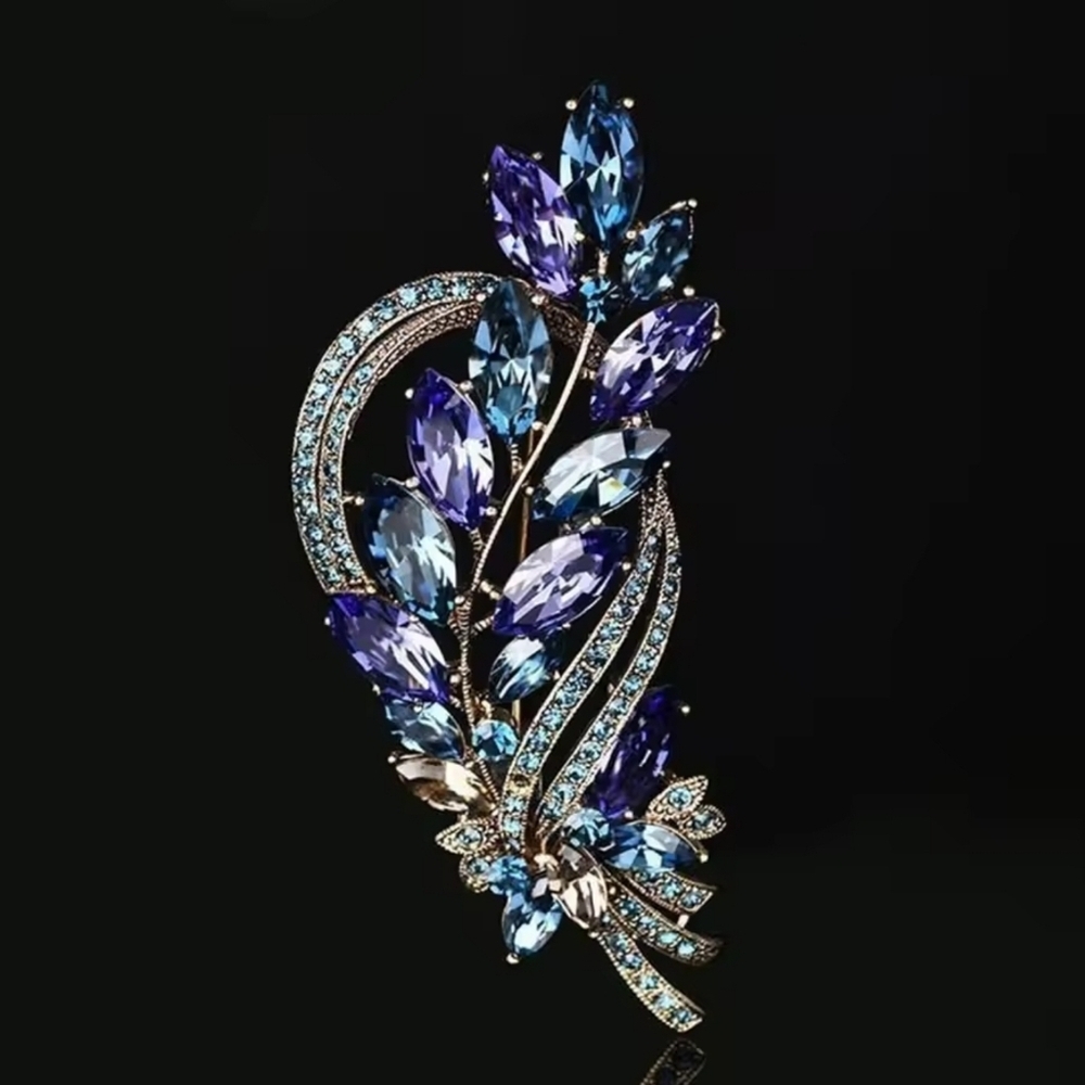 Sapphire and Silver Leaf Brooch - Picture 3 of 5